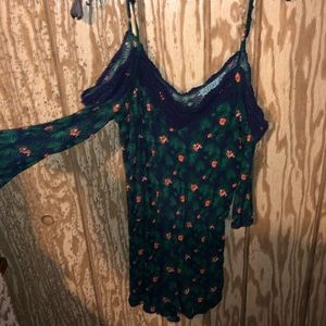 Super cute summer dress, nice for any occasion!